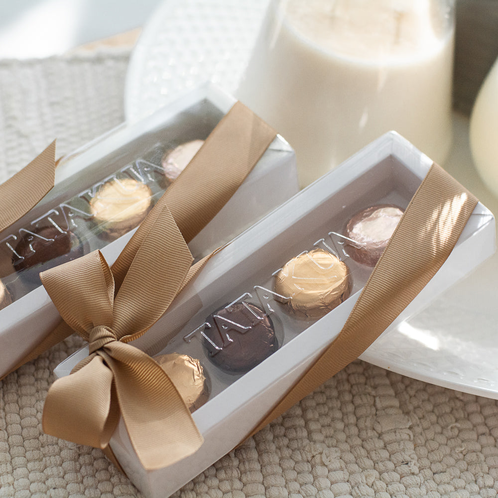 TATAKUA ALFAJORES CAJA DE REGALO DORADO